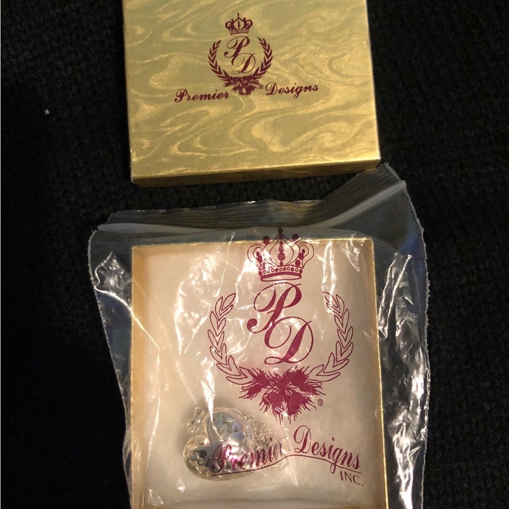 Double Sided Locket - Picture 7 of 7